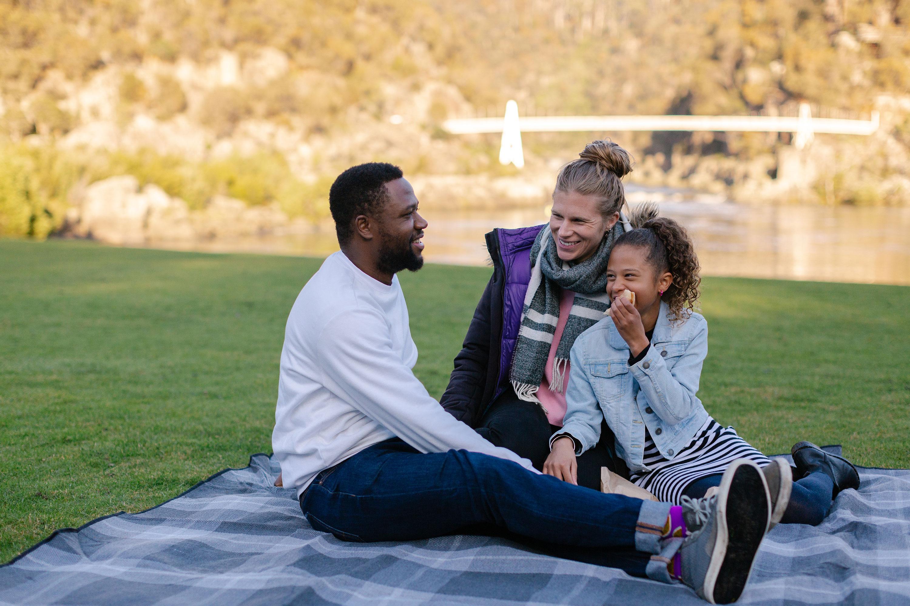 Slh Shoot 02 Family Cataract Gorge 001 Web